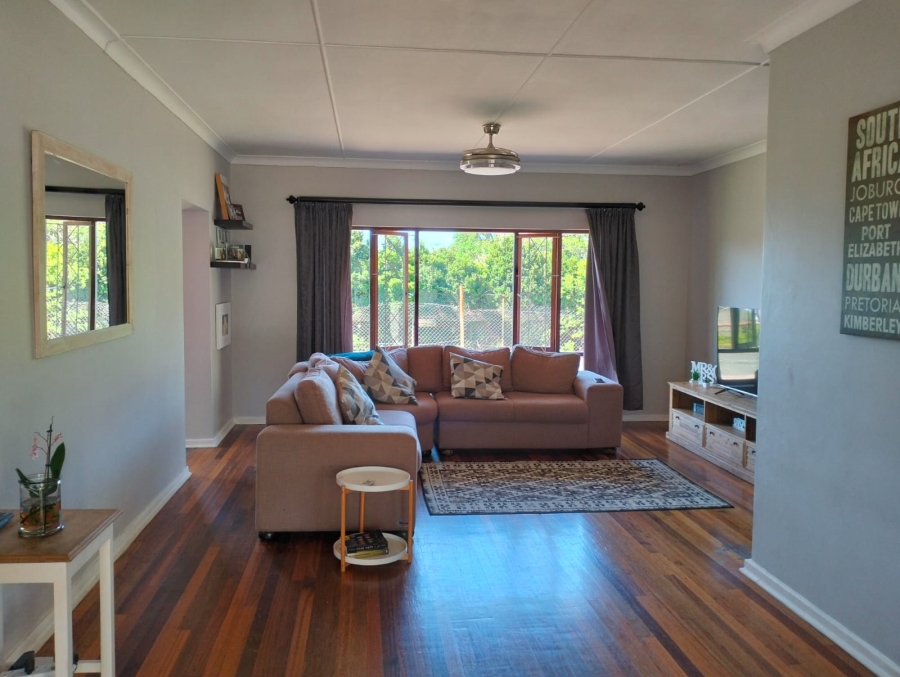 4 Bedroom Property for Sale in Beacon Bay Eastern Cape